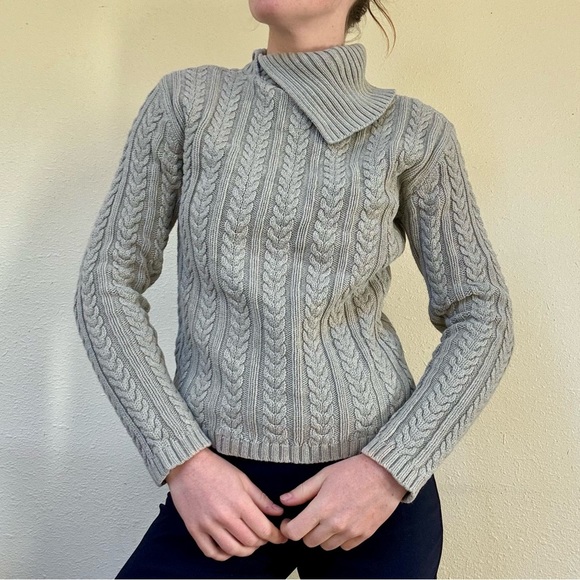 Vintage sage green Cable Knit Sweater - Picture 1 of 8